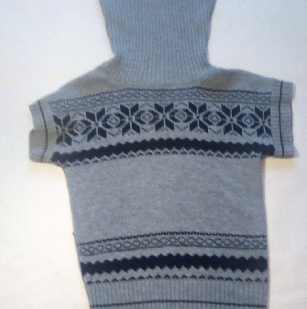 Small Introspect wool foldable cowl turtle kneck